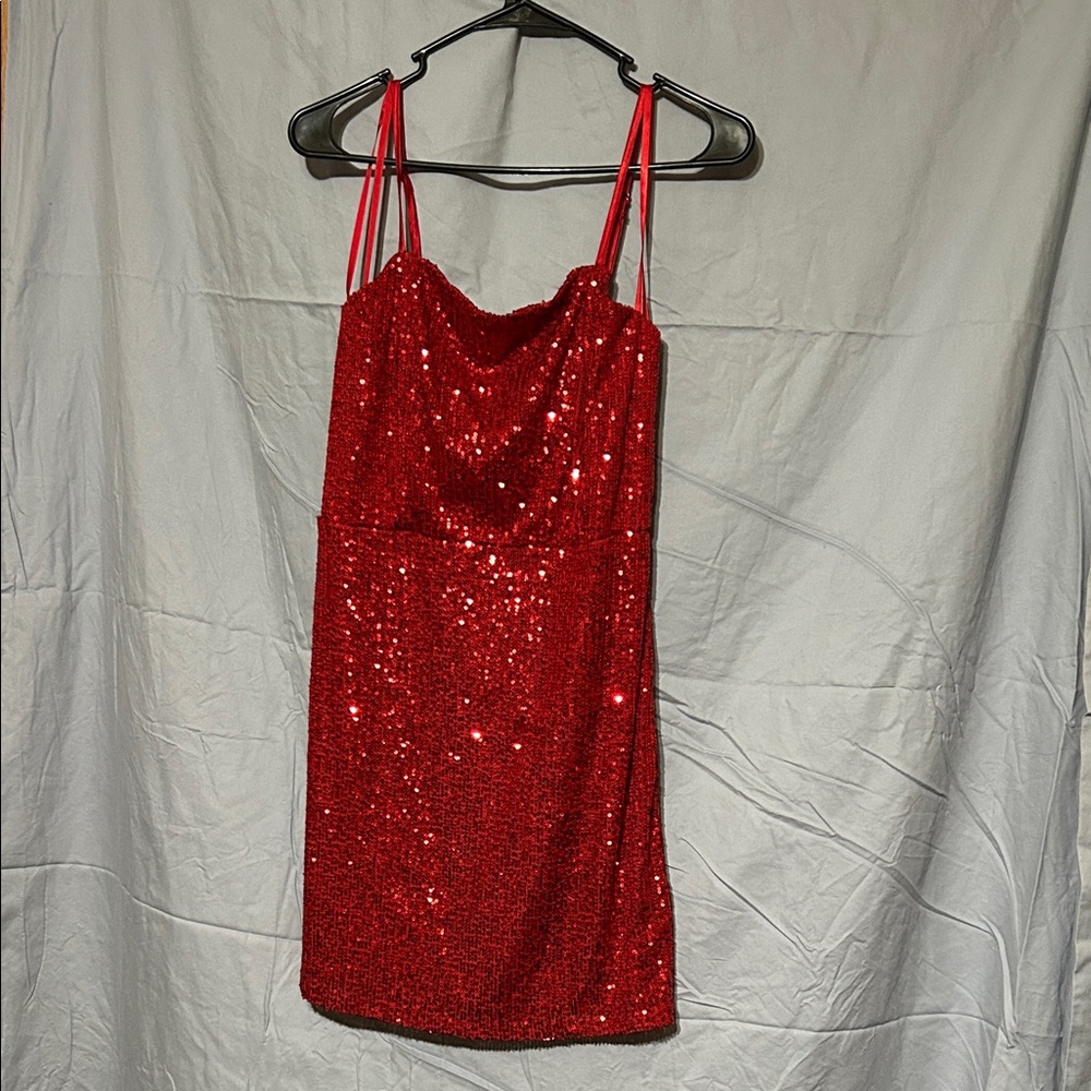 Elegant Red Sequin Midi Dress